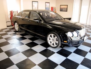 【黑色+白色拼裝車庫(kù)地板】實(shí)心型